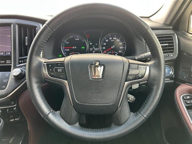 クラウンハイブリッド アスリートＳ　純正ナビ　フルセグ　ＤＶＤ再生　Ｂｌｕｅｔｏｏｔｈ　バックカメラ　追従クルーズコントロール　レーンキープアシスト　ＬＥＤオートライト　シートヒーター　パワーシート　ドラレコ　ＥＴＣ　純正１７ＡＷ（7枚目）