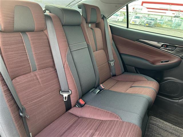 クラウンハイブリッド アスリートＳ　純正ナビ　フルセグ　ＤＶＤ再生　Ｂｌｕｅｔｏｏｔｈ　バックカメラ　追従クルーズコントロール　レーンキープアシスト　ＬＥＤオートライト　シートヒーター　パワーシート　ドラレコ　ＥＴＣ　純正１７ＡＷ（30枚目）