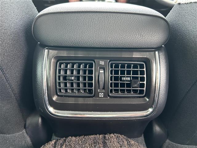 クラウンハイブリッド アスリートＳ　純正ナビ　フルセグ　ＤＶＤ再生　Ｂｌｕｅｔｏｏｔｈ　バックカメラ　追従クルーズコントロール　レーンキープアシスト　ＬＥＤオートライト　シートヒーター　パワーシート　ドラレコ　ＥＴＣ　純正１７ＡＷ（32枚目）