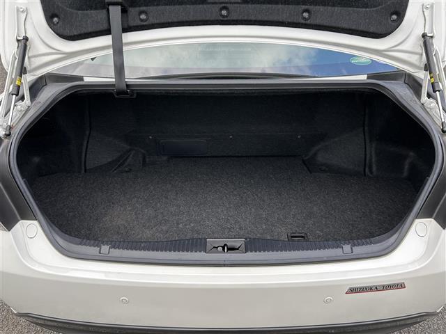 クラウンハイブリッド アスリートＳ　純正ナビ　フルセグ　ＤＶＤ再生　Ｂｌｕｅｔｏｏｔｈ　バックカメラ　追従クルーズコントロール　レーンキープアシスト　ＬＥＤオートライト　シートヒーター　パワーシート　ドラレコ　ＥＴＣ　純正１７ＡＷ（39枚目）