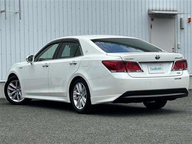 クラウンハイブリッド アスリートＳ　純正ナビ　フルセグ　ＤＶＤ再生　Ｂｌｕｅｔｏｏｔｈ　バックカメラ　追従クルーズコントロール　レーンキープアシスト　ＬＥＤオートライト　シートヒーター　パワーシート　ドラレコ　ＥＴＣ　純正１７ＡＷ（43枚目）