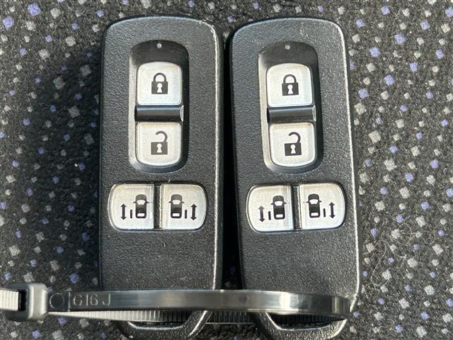 Ｎ－ＢＯＸ Ｇ　ＳＳパッケージ　純正８インチナビ　フルセグ　ＤＶＤ再生　Ｂｌｕｅｔｏｏｔｈ　バックカメラ　両側パワースライドドア　衝突軽減ブレーキ　ＨＩＤオートライト　シートヒーター　ビルトインＥＴＣ　スマートキー（23枚目）