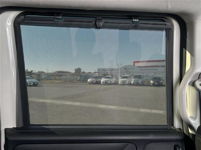 Ｎ－ＢＯＸ Ｇ　ＳＳパッケージ　純正８インチナビ　フルセグ　ＤＶＤ再生　Ｂｌｕｅｔｏｏｔｈ　バックカメラ　両側パワースライドドア　衝突軽減ブレーキ　ＨＩＤオートライト　シートヒーター　ビルトインＥＴＣ　スマートキー（29枚目）