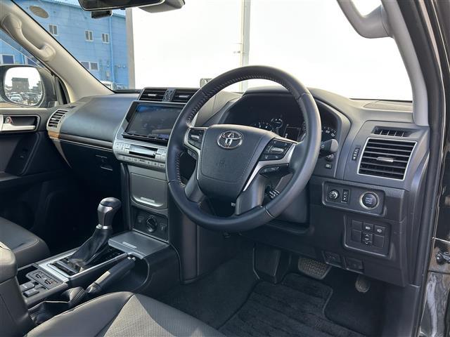 ランドクルーザープラド TX Lパッケージ マットブラックエディション サンルーフ レザーエアシート 純正9インチナビ フルセグ DVD再生 バックカメラ 追従クルーズコントロール LEDオートライト シートベンチレーション 前後ドラレコ ETC 純正18AW(8枚目)