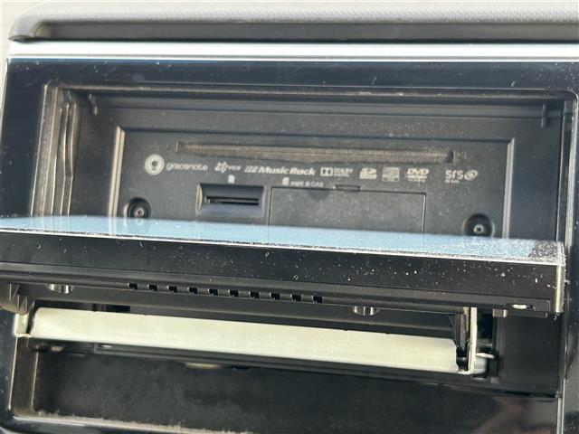 ステップワゴンスパーダ スパーダ　純正ナビ　フリップダウンモニター　フルセグ　ＤＶＤ再生　Ｂｌｕｅｔｏｏｔｈ　バックカメラ　パワースライドドア　クルーズコントロール　ＬＥＤオートライト　ドライブレコーダー　ＥＴＣ（8枚目）