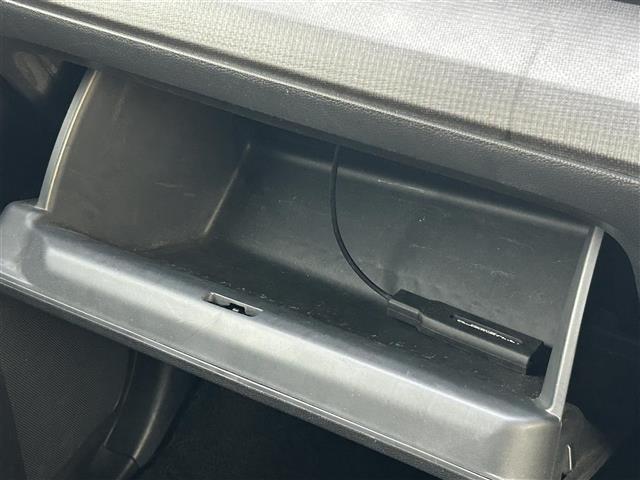 ステップワゴンスパーダ スパーダ　純正ナビ　フリップダウンモニター　フルセグ　ＤＶＤ再生　Ｂｌｕｅｔｏｏｔｈ　バックカメラ　パワースライドドア　クルーズコントロール　ＬＥＤオートライト　ドライブレコーダー　ＥＴＣ（24枚目）