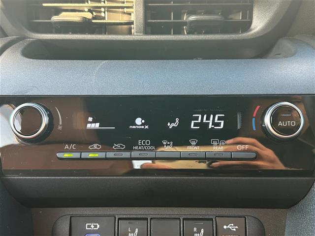 ヤリスクロス ハイブリッドＺ　アドベンチャー　純正ナビ　フルセグ　ＤＶＤ再生　Ｂｌｕｅｔｏｏｔｈ　パノラマモニター　ＡＣＣ　ＬＫＡＳ　シートヒーター　ステアリングヒーター　ＬＥＤオートライト　前後ドラレコ　ＥＴＣ　純正１８ＡＷ（8枚目）