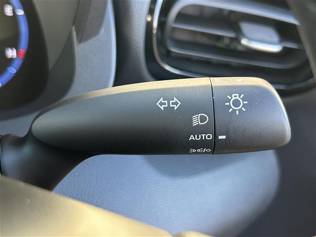 ヤリスクロス ハイブリッドＺ　アドベンチャー　純正ナビ　フルセグ　ＤＶＤ再生　Ｂｌｕｅｔｏｏｔｈ　パノラマモニター　ＡＣＣ　ＬＫＡＳ　シートヒーター　ステアリングヒーター　ＬＥＤオートライト　前後ドラレコ　ＥＴＣ　純正１８ＡＷ（12枚目）