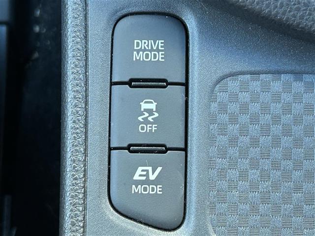 ヤリスクロス ハイブリッドＺ　アドベンチャー　純正ナビ　フルセグ　ＤＶＤ再生　Ｂｌｕｅｔｏｏｔｈ　パノラマモニター　ＡＣＣ　ＬＫＡＳ　シートヒーター　ステアリングヒーター　ＬＥＤオートライト　前後ドラレコ　ＥＴＣ　純正１８ＡＷ（19枚目）