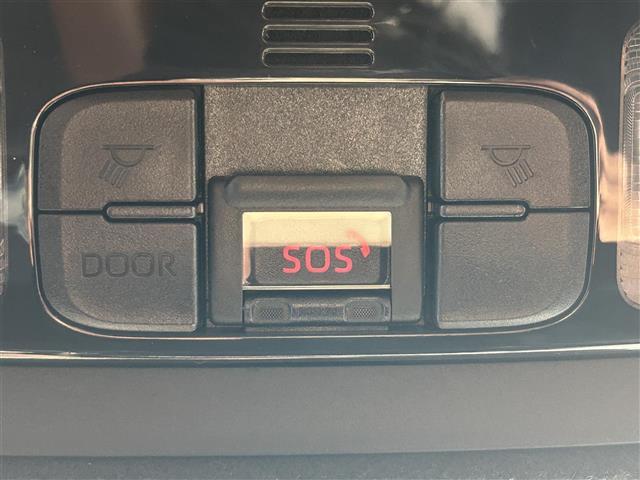 ヤリスクロス ハイブリッドＺ　アドベンチャー　純正ナビ　フルセグ　ＤＶＤ再生　Ｂｌｕｅｔｏｏｔｈ　パノラマモニター　ＡＣＣ　ＬＫＡＳ　シートヒーター　ステアリングヒーター　ＬＥＤオートライト　前後ドラレコ　ＥＴＣ　純正１８ＡＷ（25枚目）