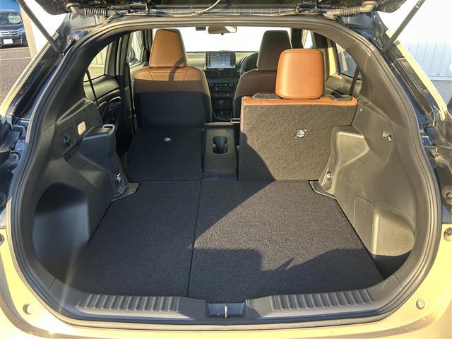 ヤリスクロス ハイブリッドＺ　アドベンチャー　純正ナビ　フルセグ　ＤＶＤ再生　Ｂｌｕｅｔｏｏｔｈ　パノラマモニター　ＡＣＣ　ＬＫＡＳ　シートヒーター　ステアリングヒーター　ＬＥＤオートライト　前後ドラレコ　ＥＴＣ　純正１８ＡＷ（31枚目）