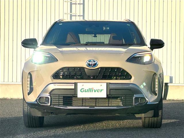 ヤリスクロス ハイブリッドＺ　アドベンチャー　純正ナビ　フルセグ　ＤＶＤ再生　Ｂｌｕｅｔｏｏｔｈ　パノラマモニター　ＡＣＣ　ＬＫＡＳ　シートヒーター　ステアリングヒーター　ＬＥＤオートライト　前後ドラレコ　ＥＴＣ　純正１８ＡＷ（33枚目）