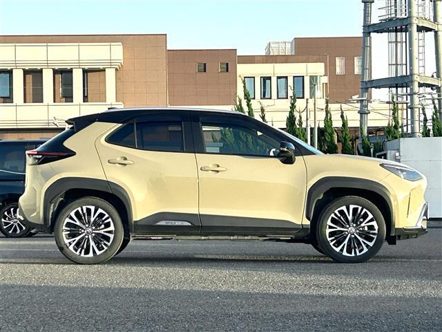 ヤリスクロス ハイブリッドＺ　アドベンチャー　純正ナビ　フルセグ　ＤＶＤ再生　Ｂｌｕｅｔｏｏｔｈ　パノラマモニター　ＡＣＣ　ＬＫＡＳ　シートヒーター　ステアリングヒーター　ＬＥＤオートライト　前後ドラレコ　ＥＴＣ　純正１８ＡＷ（36枚目）