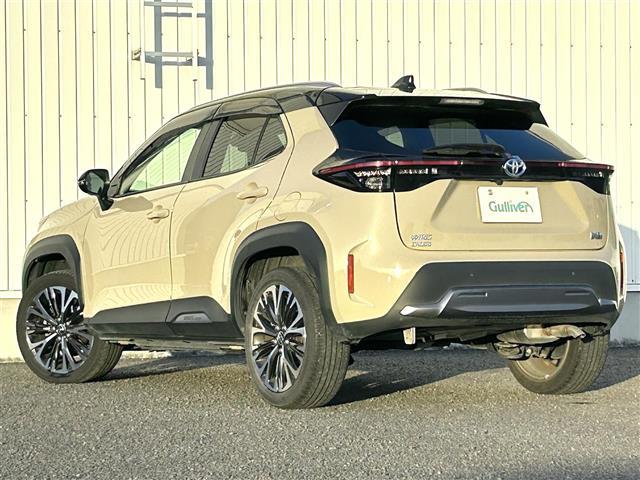 ヤリスクロス ハイブリッドＺ　アドベンチャー　純正ナビ　フルセグ　ＤＶＤ再生　Ｂｌｕｅｔｏｏｔｈ　パノラマモニター　ＡＣＣ　ＬＫＡＳ　シートヒーター　ステアリングヒーター　ＬＥＤオートライト　前後ドラレコ　ＥＴＣ　純正１８ＡＷ（42枚目）