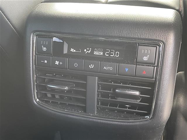 ＣＸ－８ ＸＤ　ブラックトーンエディション　純正１０．２５型ナビ　３６０°カメラ　フルセグ　ＢＴ　ＡＣＣ　ＬＫＡＳ　ＬＥＤライト　メモリーパワーシート　シートヒーター　ステアリングヒーター　ワイヤレス充電　前後ドラレコ　ＥＴＣ　純正１９ＡＷ（24枚目）