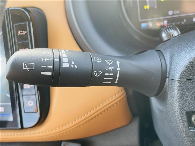 キックス Ｘ　ツートーンインテリアエディション　プロパイロット　純正ナビ　フルセグ　ＤＶＤ再生　Ｂｌｕｅｔｏｏｔｈ　アラウンドビューモニター　デジタルインナーミラー　パワーシート　シートヒーター　ＬＥＤライト　前後ドラレコ　ＥＴＣ　純正１７ＡＷ（10枚目）