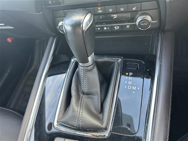 ＣＸ－８ ＸＤ　Ｌパッケージ　レザーエアシート　ＢＯＳＥ　フリップダウンモニター　純正ナビ　フルセグ　ＤＶＤ再生　ＢＴ　３６０°カメラ　ＡＣＣ　ＬＫＡＳ　メモリーパワーシート　パワーバックドア　前後ドラレコ　ＥＴＣ　純正１９ＡＷ（11枚目）