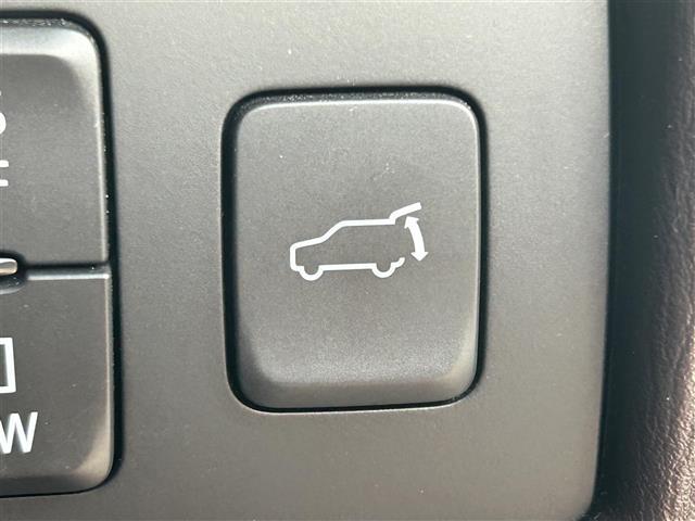 ＣＸ－８ ＸＤ　Ｌパッケージ　レザーエアシート　ＢＯＳＥ　フリップダウンモニター　純正ナビ　フルセグ　ＤＶＤ再生　ＢＴ　３６０°カメラ　ＡＣＣ　ＬＫＡＳ　メモリーパワーシート　パワーバックドア　前後ドラレコ　ＥＴＣ　純正１９ＡＷ（21枚目）