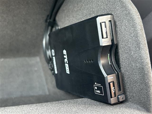 ＣＸ－８ ＸＤ　Ｌパッケージ　レザーエアシート　ＢＯＳＥ　フリップダウンモニター　純正ナビ　フルセグ　ＤＶＤ再生　ＢＴ　３６０°カメラ　ＡＣＣ　ＬＫＡＳ　メモリーパワーシート　パワーバックドア　前後ドラレコ　ＥＴＣ　純正１９ＡＷ（23枚目）