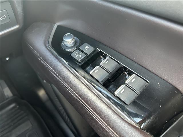 ＣＸ－８ ＸＤ　Ｌパッケージ　レザーエアシート　ＢＯＳＥ　フリップダウンモニター　純正ナビ　フルセグ　ＤＶＤ再生　ＢＴ　３６０°カメラ　ＡＣＣ　ＬＫＡＳ　メモリーパワーシート　パワーバックドア　前後ドラレコ　ＥＴＣ　純正１９ＡＷ（24枚目）