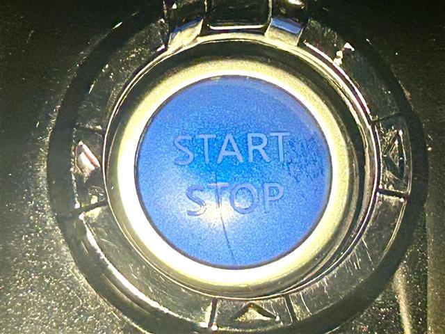 キックス Ｘ　プロパイロット　純正ナビ　アラウンドビュー　フルセグ　ＤＶＤ再生　Ｂｌｕｅｔｏｏｔｈ　デジタルインナーミラー　シートヒーター　ドライブレコーダー　ＥＴＣ　リアスポイラー　純正１７ＡＷ（14枚目）