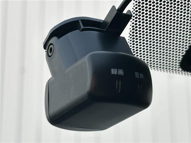 キックス Ｘ　プロパイロット　純正ナビ　アラウンドビュー　フルセグ　ＤＶＤ再生　Ｂｌｕｅｔｏｏｔｈ　デジタルインナーミラー　シートヒーター　ドライブレコーダー　ＥＴＣ　リアスポイラー　純正１７ＡＷ（15枚目）