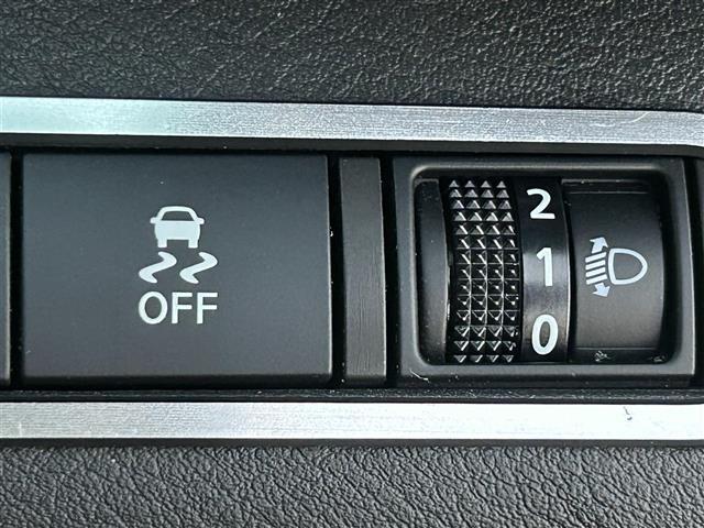 キックス Ｘ　プロパイロット　純正ナビ　アラウンドビュー　フルセグ　ＤＶＤ再生　Ｂｌｕｅｔｏｏｔｈ　デジタルインナーミラー　シートヒーター　ドライブレコーダー　ＥＴＣ　リアスポイラー　純正１７ＡＷ（18枚目）