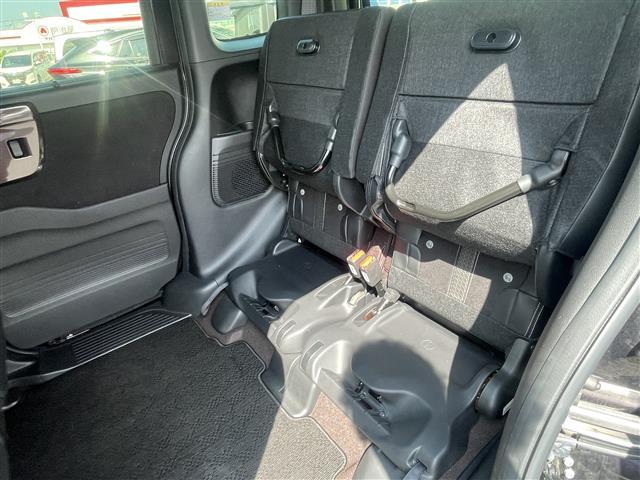 N-BOXカスタム G・Lターボホンダセンシング 純正ナビ バックカメラ ホンダセンシング 革巻きステアリング ステアリングスイッチ パドルシフト 前後ドライブレコーダー ETC 無限アルミホイール ハーフレザーシート 前席シートヒータ オートライト(30枚目)