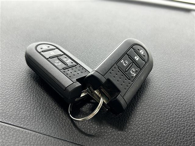 ルーミー カスタムＧ　コーナーセンサー　ＬＥＤヘッドライト　純正アルミホイール　オートエアコン　オートライト　フォグランプ　スペアキー　アイドリング　両側電動ＳＤ　ＬＥＤヘット　コーナーソナー　バックビューモニター　地デジ（28枚目）