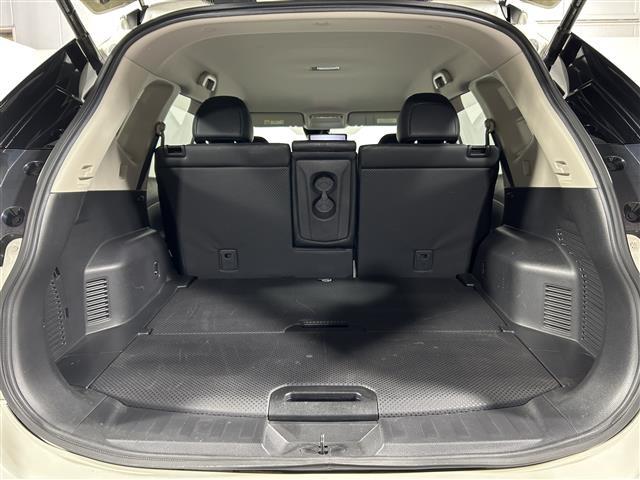 エクストレイル ２０Ｘｉ　ＰＲＯＰＩＬＯＴ　黒革シート　純正９ｉｎｃナビＴＶ　３６０カメラ　　パワーバックドア　デジタルインナーミラー　レーダーＣ　衝突軽減Ｂ　レーンアシスト　ルーフレール　クリアランスソナー　ドラレコ　ＥＴＣ（4枚目）