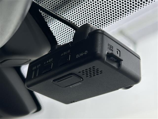 エクストレイル ２０Ｘｉ　ＰＲＯＰＩＬＯＴ　黒革シート　純正９ｉｎｃナビＴＶ　３６０カメラ　　パワーバックドア　デジタルインナーミラー　レーダーＣ　衝突軽減Ｂ　レーンアシスト　ルーフレール　クリアランスソナー　ドラレコ　ＥＴＣ（14枚目）