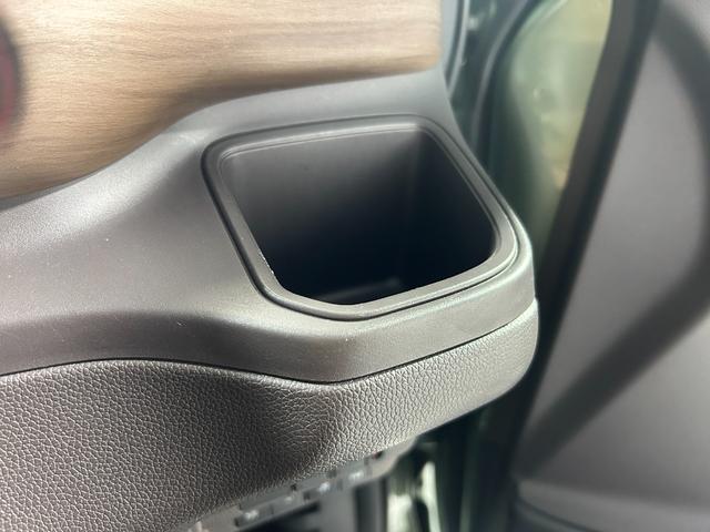 フリード G・ホンダセンシング 純正ナビTV バックカメラ 両側パワースライドドア シートヒーター レーダークルコン 衝突軽減ブレーキ レーンアシスト スマートキー プッシュスタート オートライト 前後ドライブレコーダー ETC(24枚目)