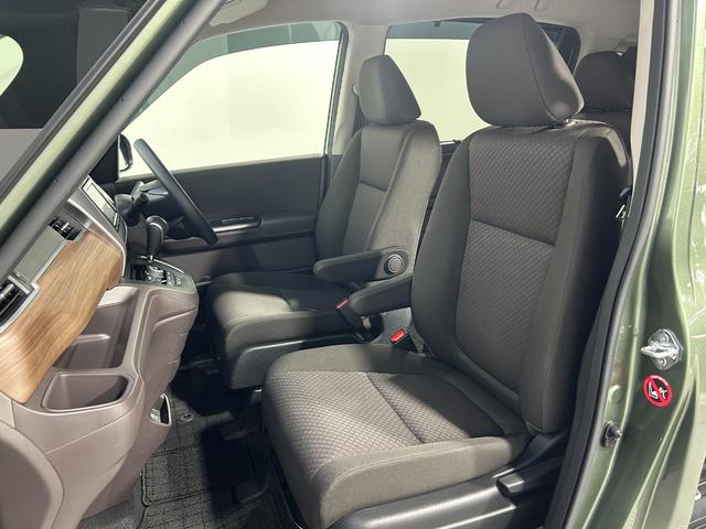 フリード G・ホンダセンシング 純正ナビTV バックカメラ 両側パワースライドドア シートヒーター レーダークルコン 衝突軽減ブレーキ レーンアシスト スマートキー プッシュスタート オートライト 前後ドライブレコーダー ETC(51枚目)