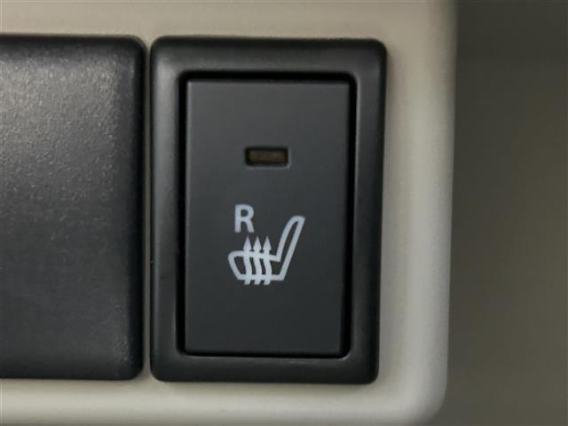 アルトラパン Ｘ　コーナーセンサー　レーンアシスト　プッシュスタート　スマートキー　前方ドライブレコーダー　ＥＴＣ　ＬＥＤライト　ヒートシーター　オートライト　オートエアコン　電格ミラー　純正アルミホイール　ＨＤＤナビ（9枚目）