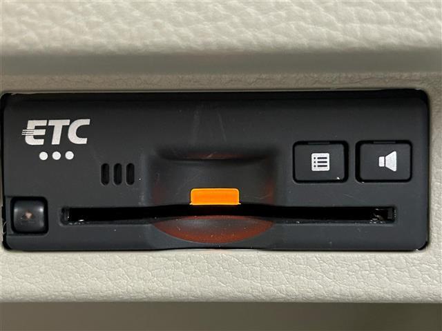 アルトラパン Ｘ　コーナーセンサー　レーンアシスト　プッシュスタート　スマートキー　前方ドライブレコーダー　ＥＴＣ　ＬＥＤライト　ヒートシーター　オートライト　オートエアコン　電格ミラー　純正アルミホイール　ＨＤＤナビ（32枚目）