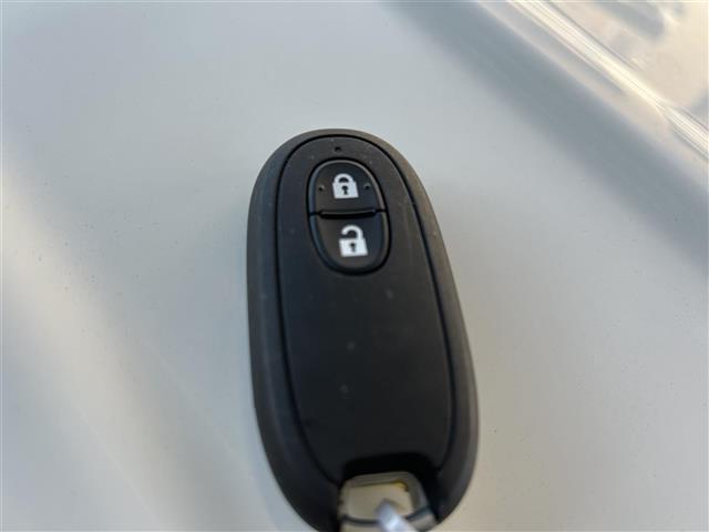 アルトラパン Ｘ　コーナーセンサー　レーンアシスト　プッシュスタート　スマートキー　前方ドライブレコーダー　ＥＴＣ　ＬＥＤライト　ヒートシーター　オートライト　オートエアコン　電格ミラー　純正アルミホイール　ＨＤＤナビ（35枚目）