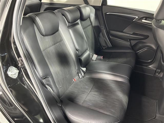 シャトル ハイブリッド メモリナビ 運転席助手席エアバッグ AAC 地デジ Bモニ 盗難防止システム VSA AUX 車線逸脱警報 シートヒーター ナビTV エアバッグ キーレス ABS スマートキー パワーウィンドウ(12枚目)