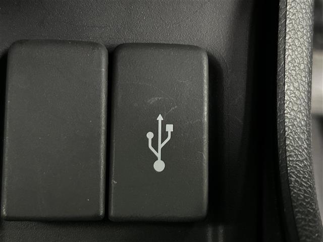 シャトル ハイブリッド メモリナビ 運転席助手席エアバッグ AAC 地デジ Bモニ 盗難防止システム VSA AUX 車線逸脱警報 シートヒーター ナビTV エアバッグ キーレス ABS スマートキー パワーウィンドウ(34枚目)