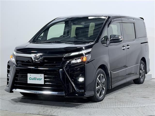 ヴォクシー ZS 煌III コーナーセンサ プリクラッシュ BLUETOOTH スマートキ アイスト DVD再生機能 横滑り防止装置 ナビTV 三列シート WAC AHB 盗難防止 オートエアコン キーレス ETC装備 パワステ(19枚目)