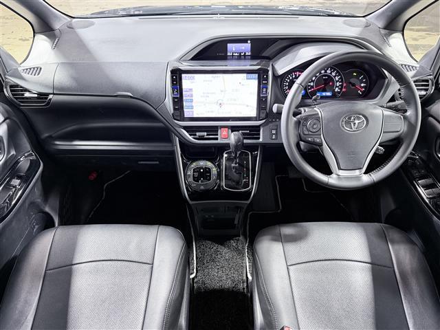 ヴォクシー ZS 煌III コーナーセンサ プリクラッシュ BLUETOOTH スマートキ アイスト DVD再生機能 横滑り防止装置 ナビTV 三列シート WAC AHB 盗難防止 オートエアコン キーレス ETC装備 パワステ(38枚目)