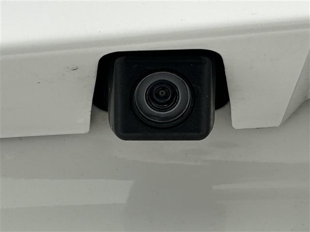 アクア Ｇ　Ｇ’ｓ　ＢＴ接続　ドラレコ付き　ＡＵＴＯライト　ＥＴＣ付き　ＳＤナビゲーション　キーレス　スマートキープッシュスタート　メディアプレイヤー接続　運転席助手席エアバック　横滑防止　ナビＴＶ　パワーステアリング（18枚目）