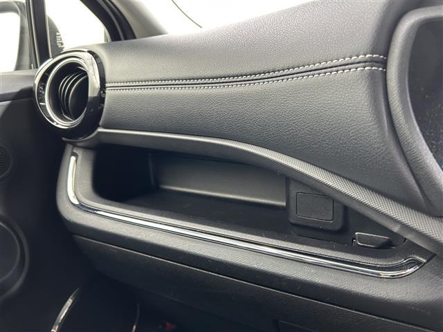 アクア Ｇ　Ｇ’ｓ　ＢＴ接続　ドラレコ付き　ＡＵＴＯライト　ＥＴＣ付き　ＳＤナビゲーション　キーレス　スマートキープッシュスタート　メディアプレイヤー接続　運転席助手席エアバック　横滑防止　ナビＴＶ　パワーステアリング（40枚目）