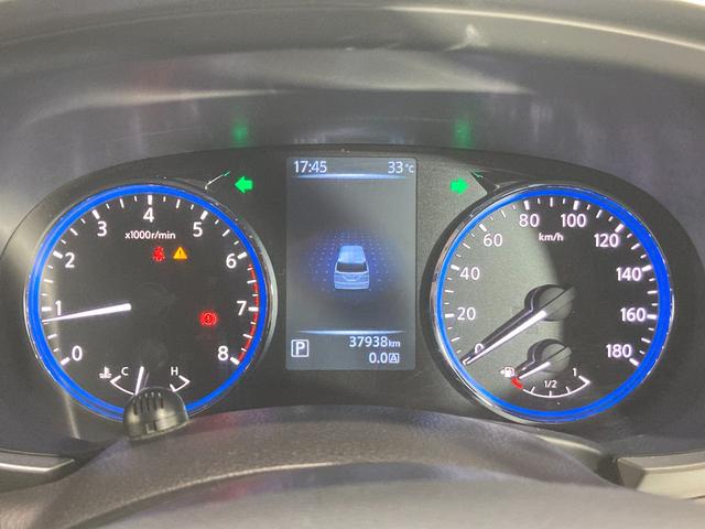 エルグランド ２５０ハイウェイスターＳ　純正ナビ（ＤＶＤ再生／Ｂｌｕｅｔｏｏｔｈ／フルセグ）　後席モニター　Ｂカメラ　両側電動ドア　ＥＴＣ　ドラレコ　ＬＥＤヘッドライト　プッシュスタート　クルコン　スマートキー　ハーフレザー　ＲオートＡ／Ｃ（32枚目）