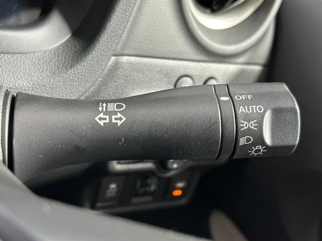 ノート ｅ－パワー　Ｘ　純正ナビ（フルセグ／ＤＶＤ再生／Ｂｌｕｅｔｏｏｔｈ）　３６０カメラ　ＥＴＣ　デジタルインナーミラー　衝突軽減　レーンアシスト　クリアランスソナー　オートライト　ドラレコ　スマートキー　プッシュスタート（10枚目）