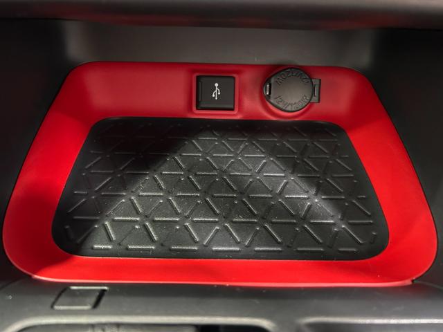 ＲＡＶ４ アドベンチャー　オフロードパッケージ　黒革シート　純正ディスプレイオーディオ　バックカメラ　デジタルインナーミラー　パワーシート／ヒーター／エアコン　ステアリングヒーター　電動リアゲート　レーダーＣ　衝突軽減Ｂ　レーンアシスト　ＢＳＭ（46枚目）
