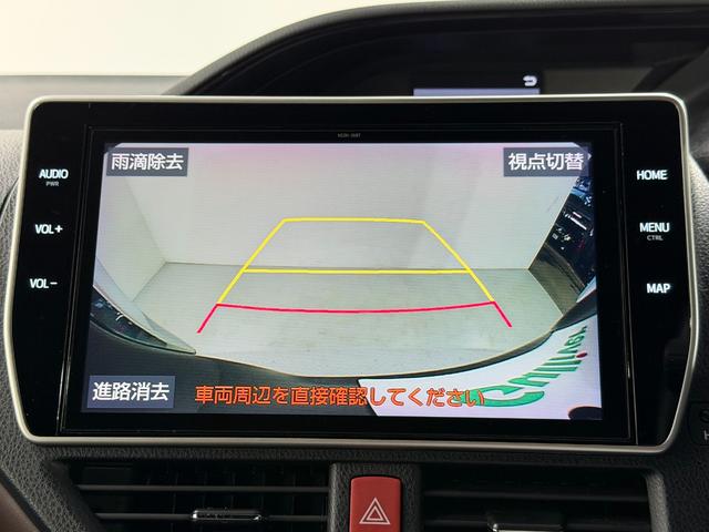 エスクァイア Ｇｉ　黒革シート　純正１０ｉｎｃナビＴＶ　バックカメラ　フリップダウンモニター　シートヒーター　クルーズコントロール　衝突軽減ブレーキ　レーンアシスト　オートハイビーム　両側パワースライドドア（5枚目）
