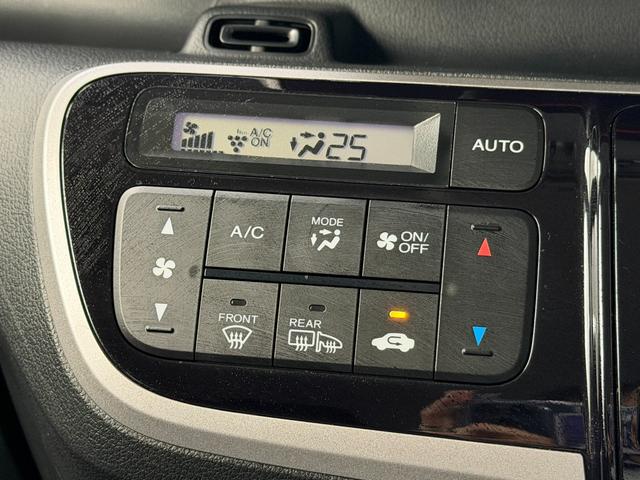 Ｎ－ＢＯＸカスタム Ｇ　ターボＳＳパッケージ　純正ナビＴＶ　バックカメラ　両側パワースライドドア　シートヒーター　クルーズコントロール　衝突軽減ブレーキ　スマートキー　プッシュスタート　アイドリングストップ　オートライト　ＨＩＤヘッドライト（11枚目）