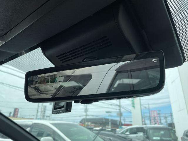 【デジタルインナーミラー／インテリジェントルームミラー】車両後方カメラの映像をインナーミラー内のディスプレイに表示します！！！