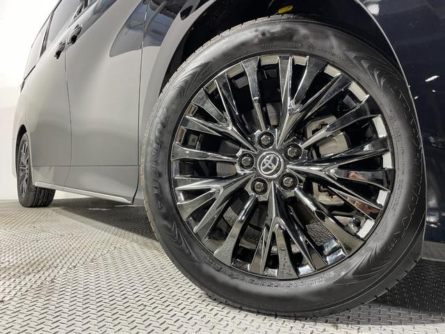 【純正１９インチアルミホイール】　＊＊社外アルミホイール／スタッドレスの取り付けも扱っています。＊＊