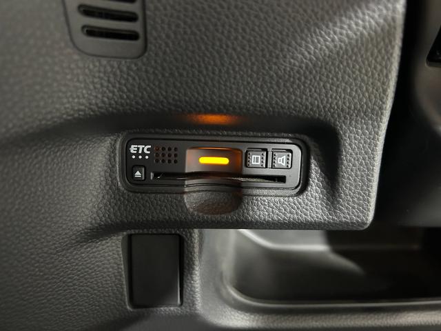 Ｎ－ＢＯＸカスタム Ｇ・Ｌターボホンダセンシング　社外ナビＴＶ　バックカメラ　両側パワースライドドア　ハーフレザー　シートヒーター　レーダークルコン　衝突軽減ブレーキ　レーンアシスト　スマートキー　プッシュスタート　オートライト　ＬＥＤヘッドライト（9枚目）